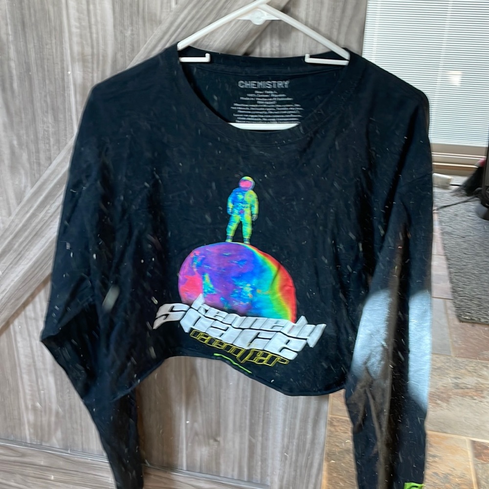 Kennedy space center long sleeved crop top, size L